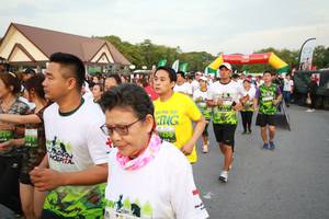 BIB: 
                            <button type="button" onclick="openModal(3530752)" class="btn btn-primary btn-sm float-right btn-popup" data-toggle="modal" data-target=".modal-high-quality">
                        <i class="fas fa-shopping-cart"></i> Add to Cart
                    </button>
                                            <button type="button" onclick="isThisMe(3530752, true)" class="btn btn-success btn-sm float-right btn-popup btn-isme hidden" data-toggle="tooltip" data-placement="bottom" title="นี่คือรูปของคุณใช่ไหม คลิกที่นี่เพื่อเอาเข้าอัลบั้ม">
                        <i class="fas fa-plus"></i> Add to album
                    </button>
                    <button type="button" onclick="isThisMe(3530752, false)" class="btn btn-warning btn-sm float-right btn-popup btn-isnotme hidden">
                        <i class="fas fa-ban"></i> Remove from album
                    </button>